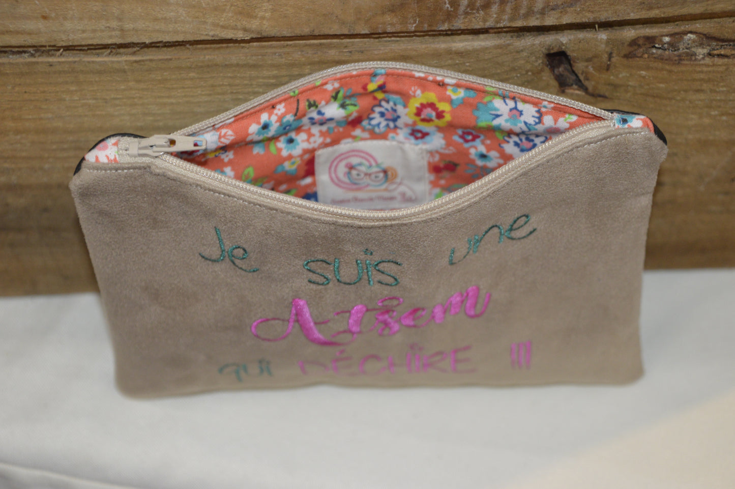 Trousse à fermeture éclair